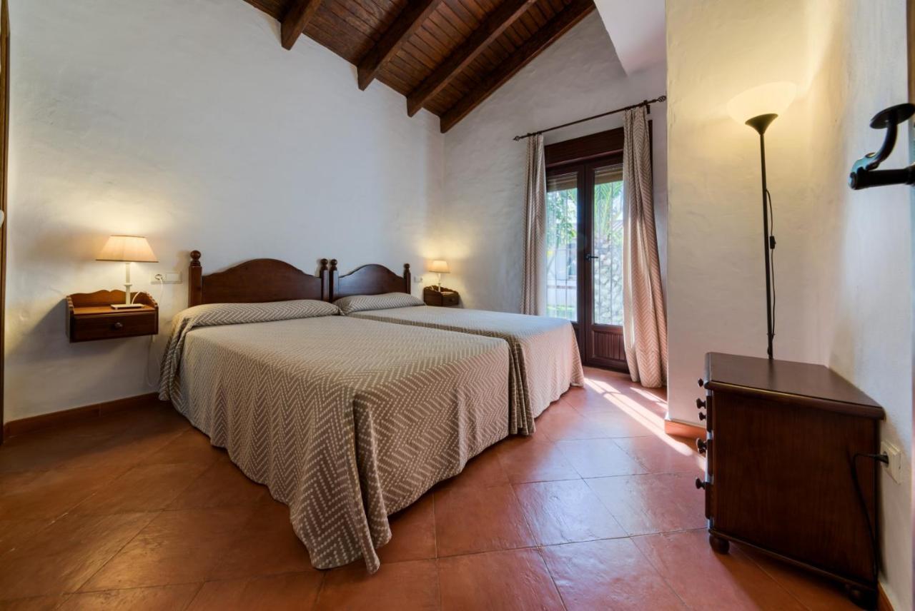 Hacienda Roche Viejo Villa Conil De La Frontera Luaran gambar