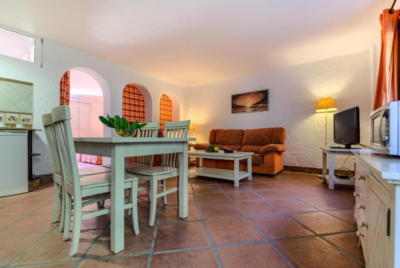 Hacienda Roche Viejo Villa Conil De La Frontera Luaran gambar